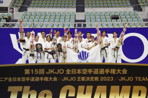 jkjo15th_senior3rd_champion1-768x512